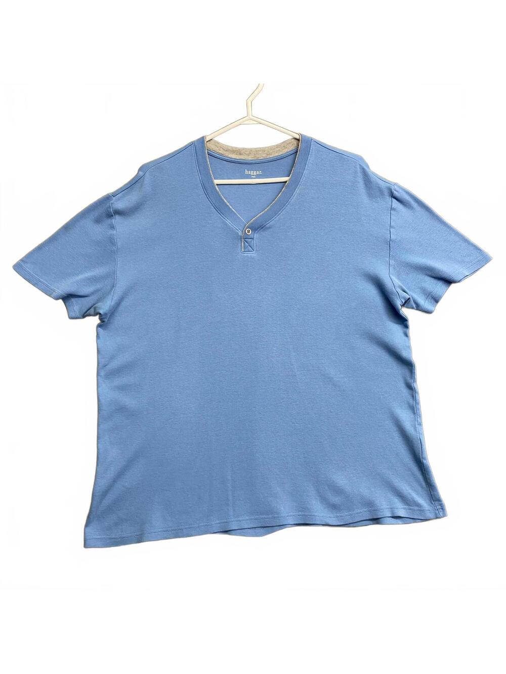 Haggar Men's Medium Blue V-Neck Short Sleeve Shirt